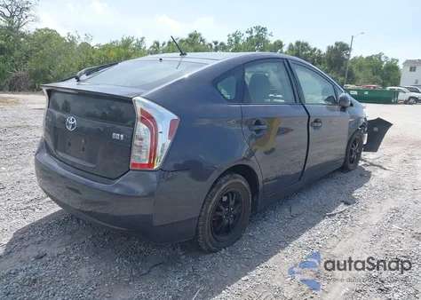 2015 Toyota Prius Two z USA, uszkodzony, nr VIN JTDKN3DU0F1975190